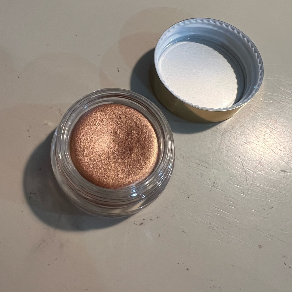 Copper color Shadow